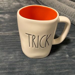 Rae Dunn Trick/Treat Mug